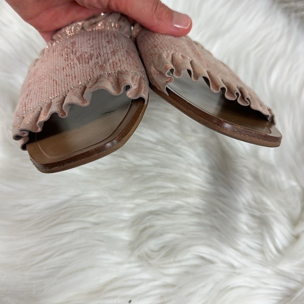 Lewit Cassandra Ruffle Pink Blush Rose Gold Leather Slide on Flats 7.5 - Picture 4 of 7